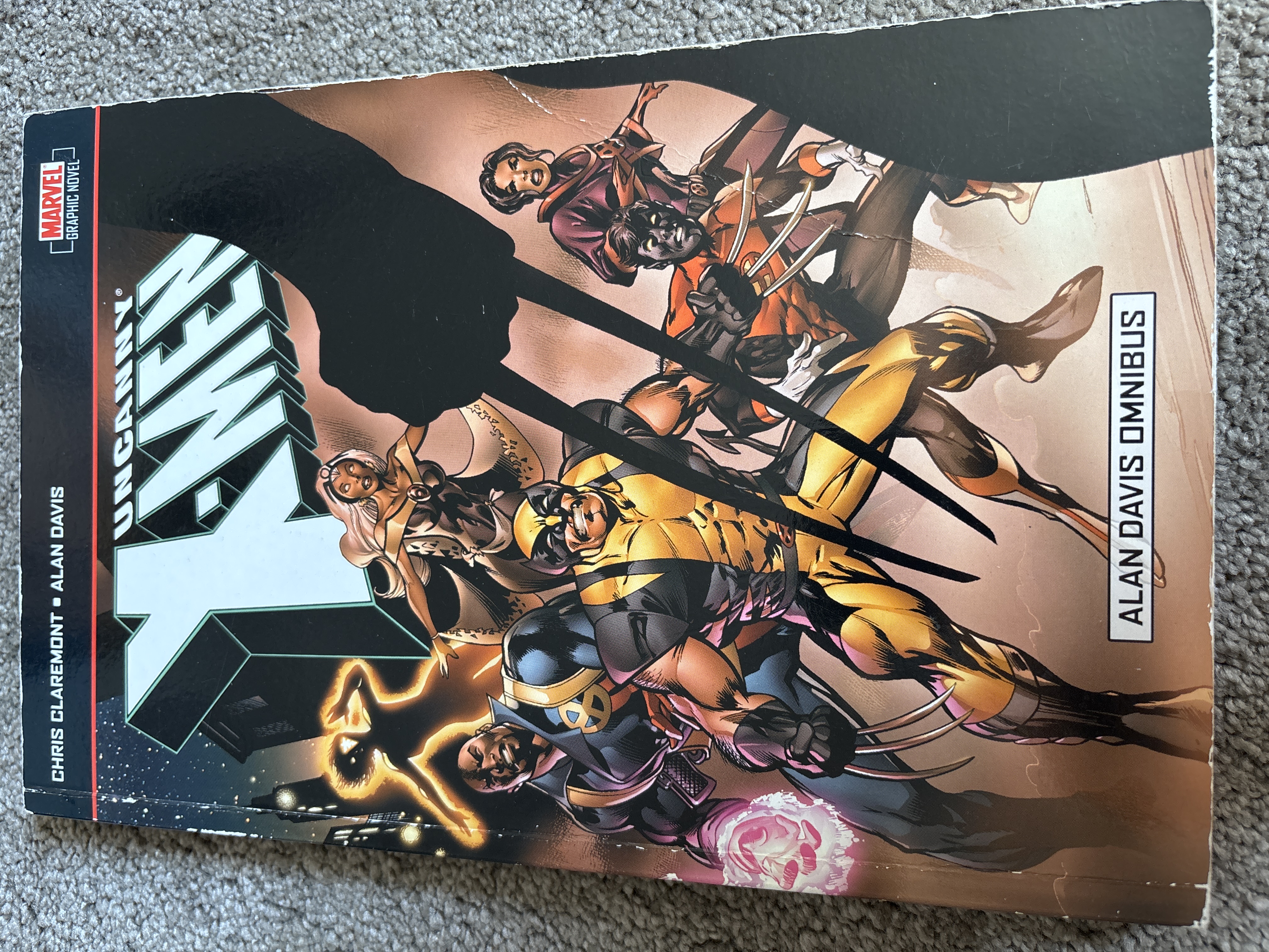 Uncanny X-Men: Alan Davis Omnibus cover