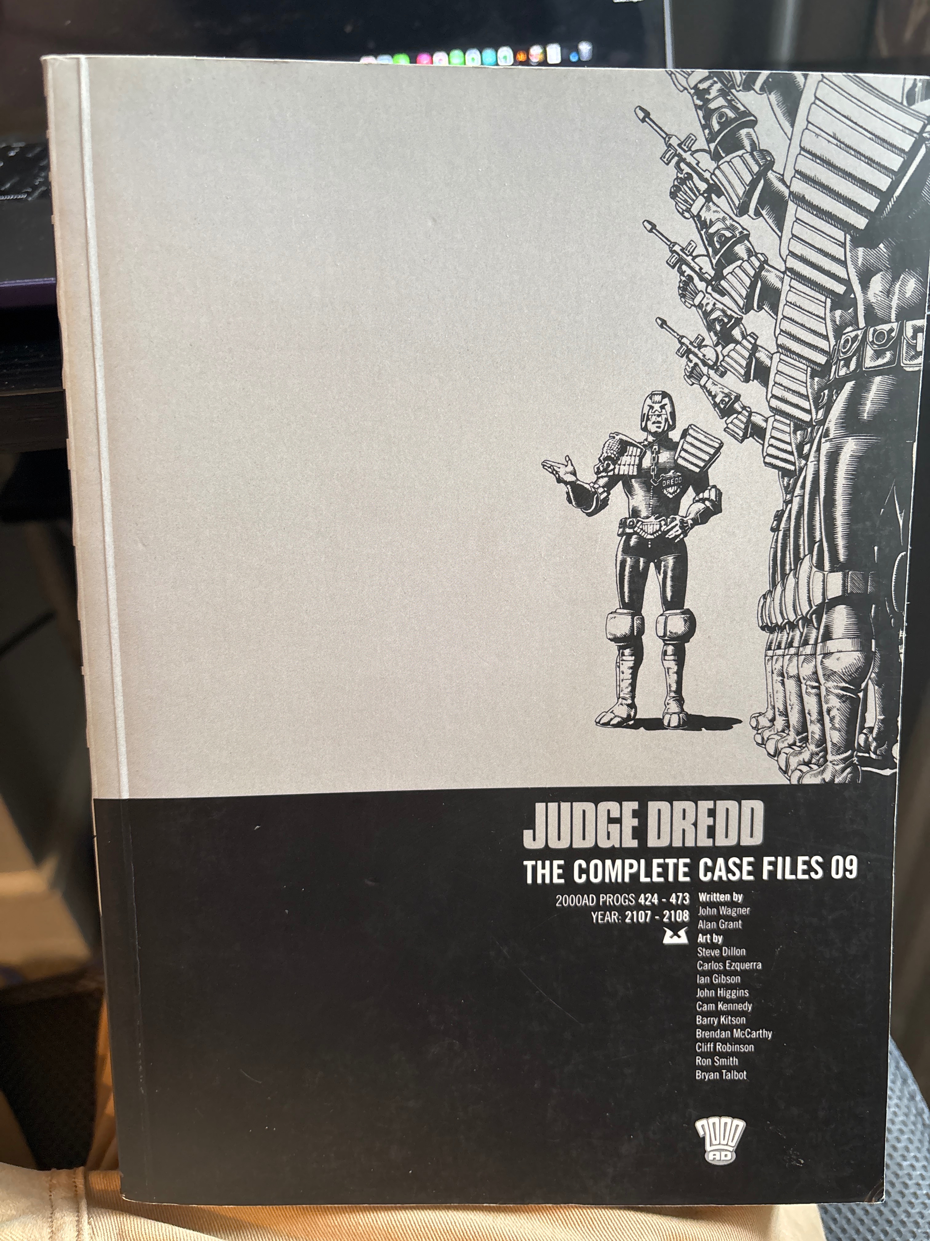 Complete Case Files 09 cover