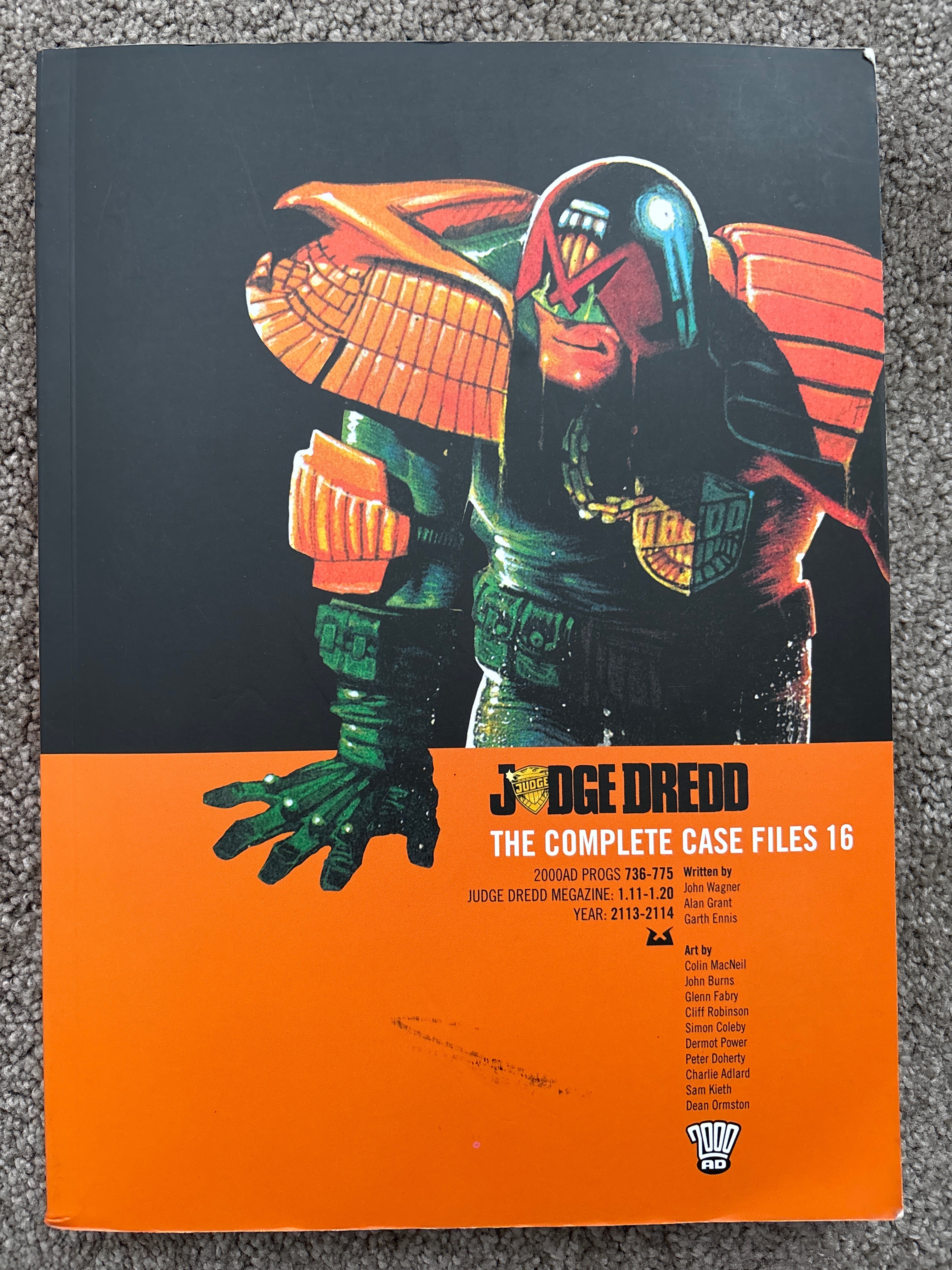 Complete Case Files 16 cover